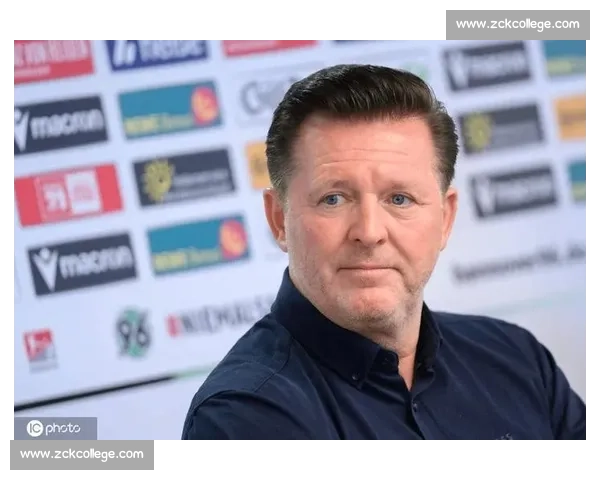 官方：蒂茨回归汉诺威执教 签约两年剑指升级